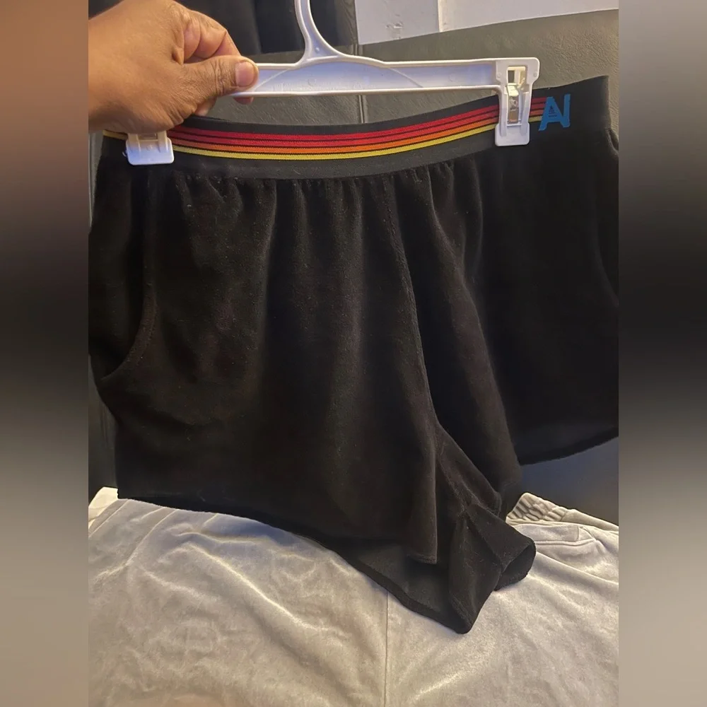 Aviator Nation Black Velour Athletic logo Stripe Lounger Shorts Size XL NWOT